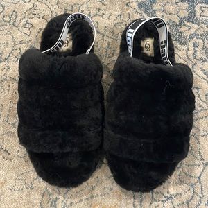 Ugg Fluff Yeah Slippers size 9 in excellent condition
